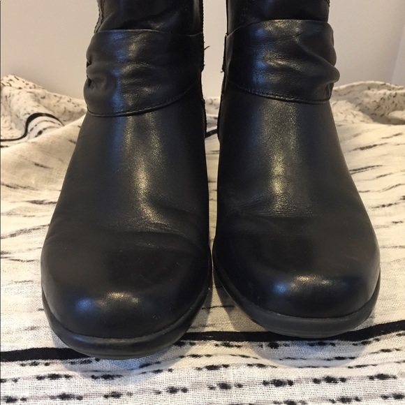 Clark’s knee high black leather boots - Picture 3 of 8